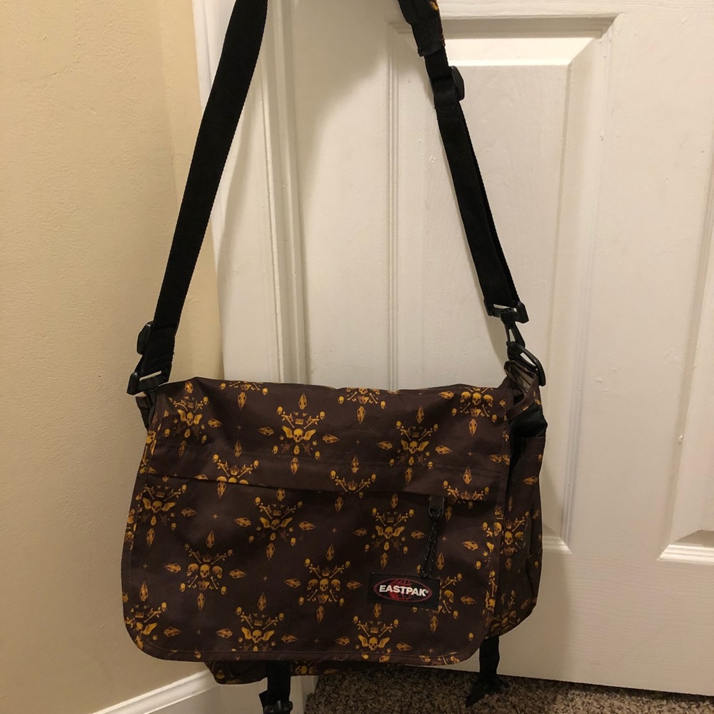 Eastpak Messenger Bag
